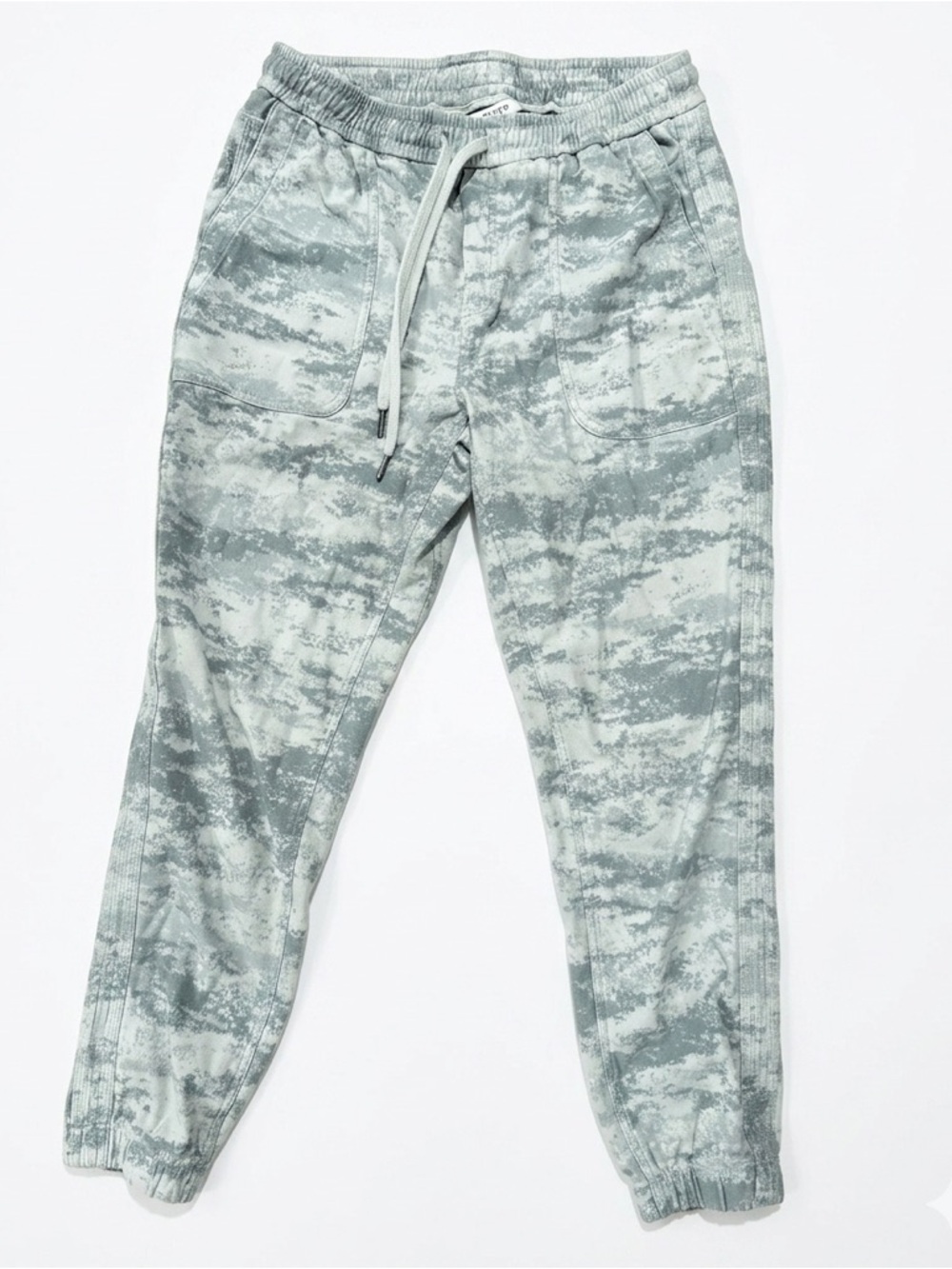 Athleta Farallon Stratum Joggers in Camo Size Medium